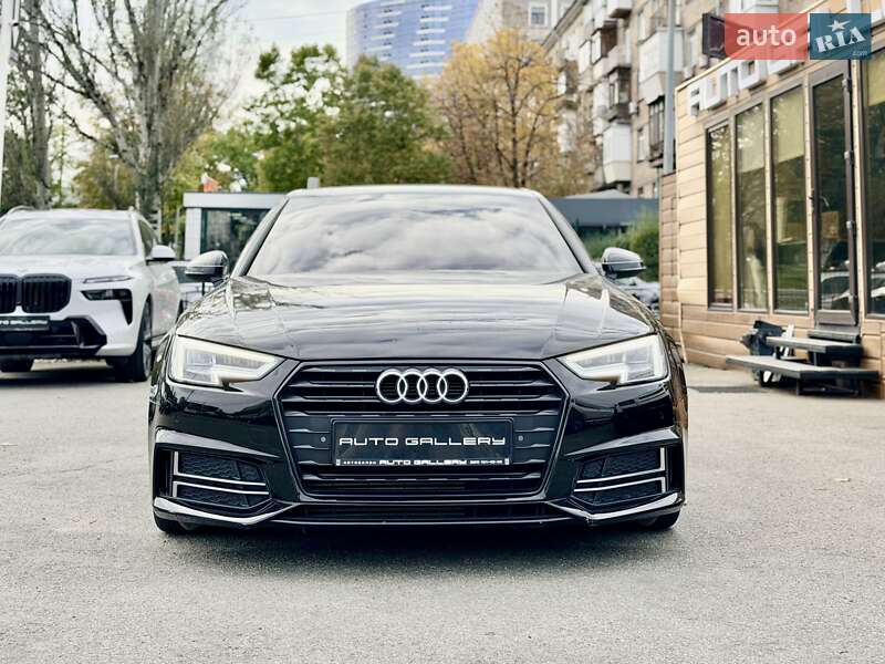 Седан Audi A4 2018 в Києві