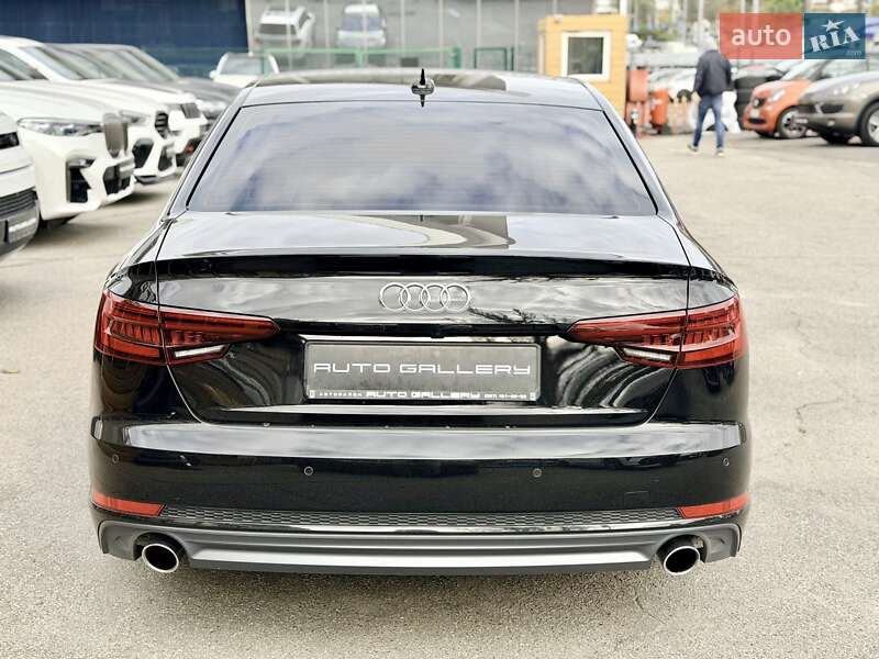 Седан Audi A4 2018 в Києві