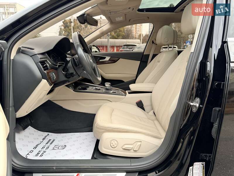 Седан Audi A4 2018 в Києві