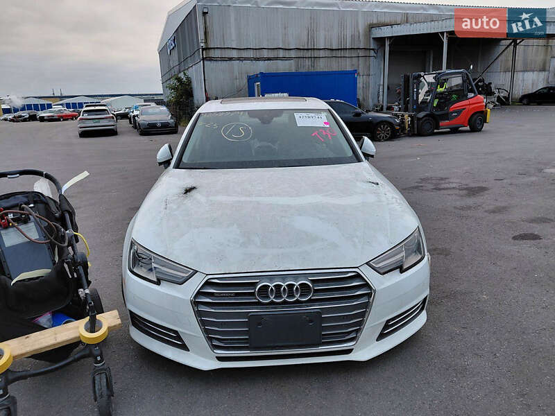 Седан Audi A4 2017 в Киеве