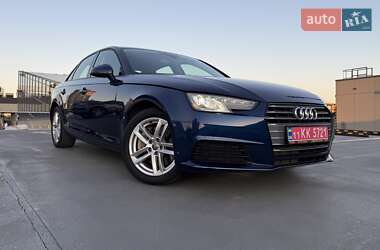 Седан Audi A4 2017 в Киеве