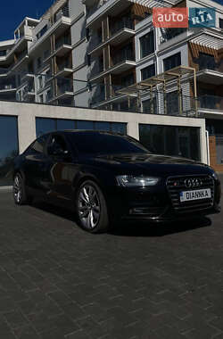 Седан Audi A4 2013 в Одесі