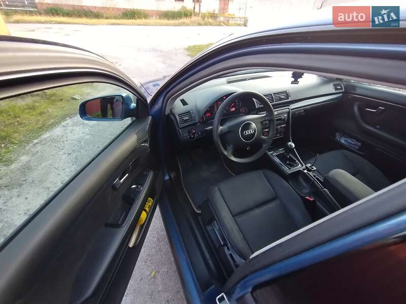 Седан Audi A4 2001 в Мирополі