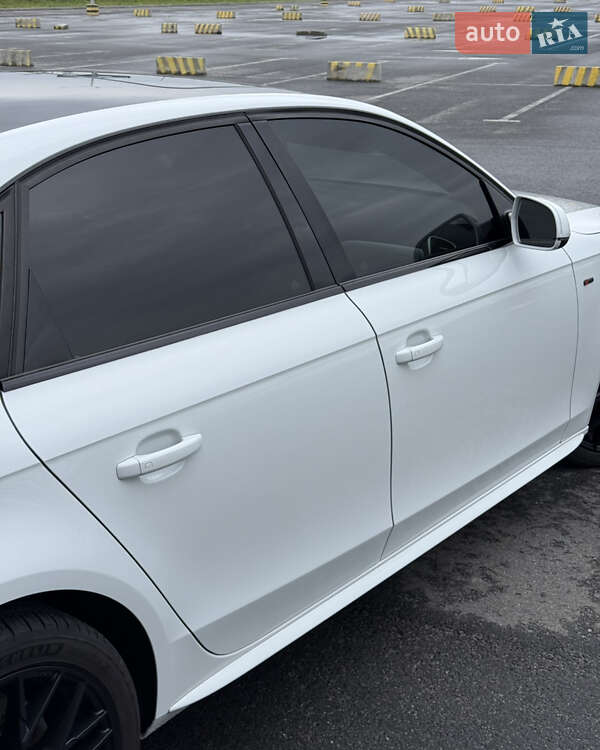 Седан Audi A4 2015 в Львові фото 53 Седан Audi A4 2015 в Львові