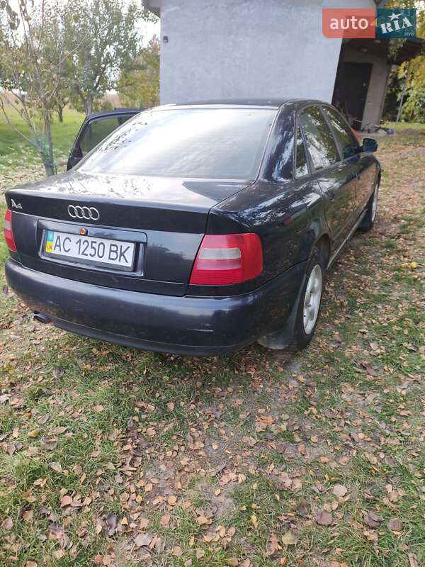 Седан Audi A4 1997 в Нововолинську фото Седан Audi A4 1997 в Нововолинську