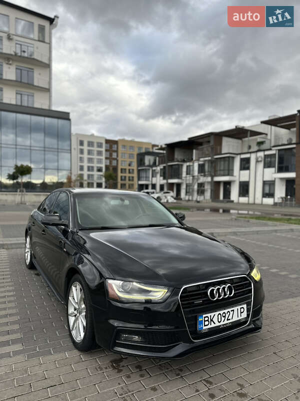 Седан Audi A4 2014 в Рівному