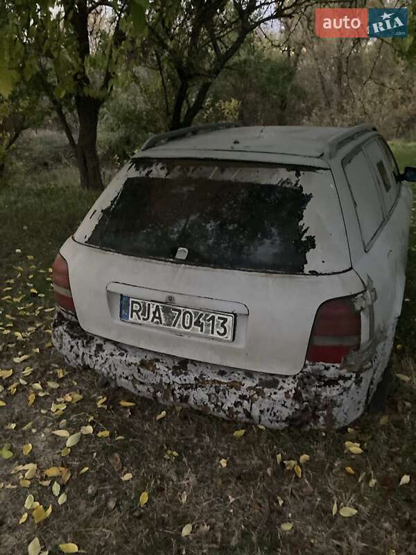 Універсал Audi A4 1998 в Запоріжжі