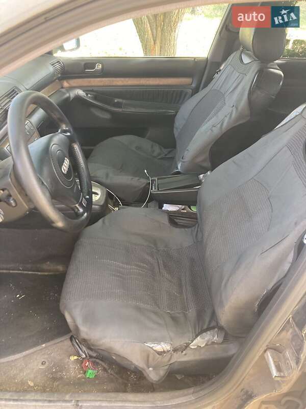 Універсал Audi A4 1998 в Запоріжжі