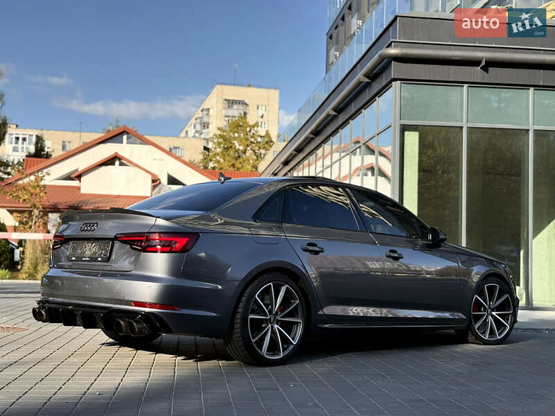 Седан Audi A4 2017 в Львові фото 15 Седан Audi A4 2017 в Львові