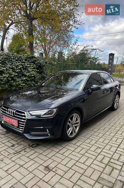 Седан Audi A4 2016 в Луцьку