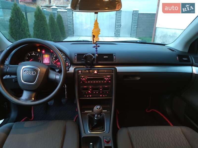 Седан Audi A4 2006 в Берегово