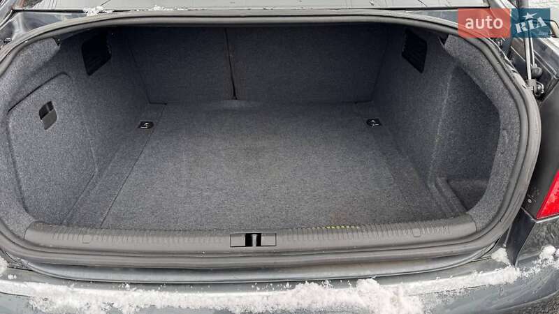 Седан Audi A4 2001 в Луцке