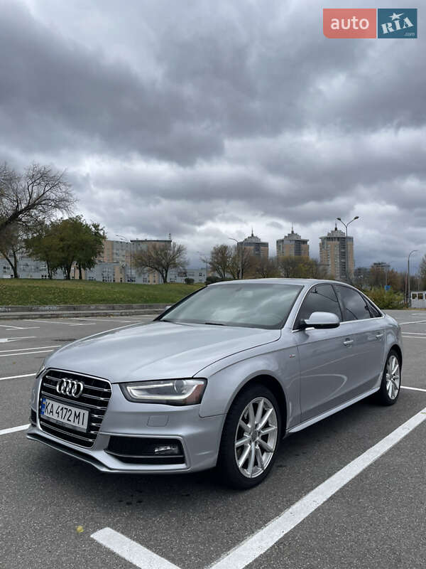 Седан Audi A4 2015 в Киеве