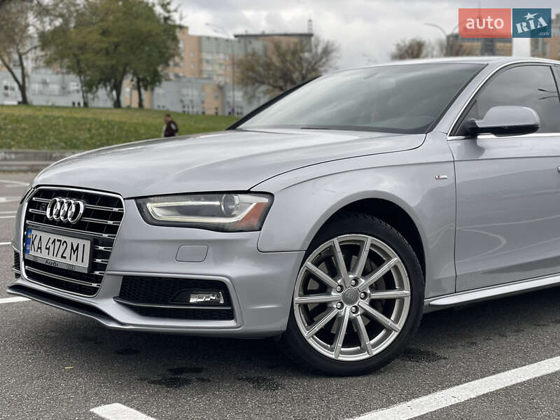 Седан Audi A4 2015 в Киеве