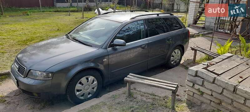 Универсал Audi A4 2001 в Глевахе