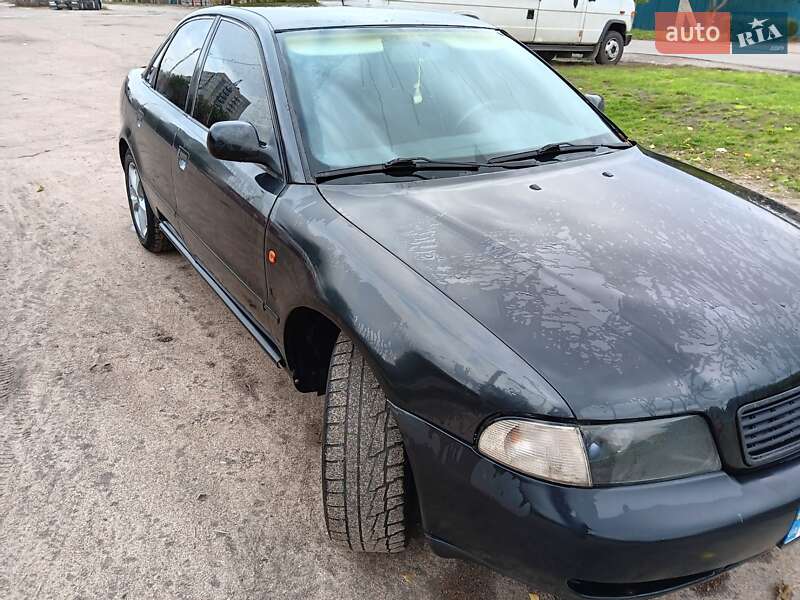 Седан Audi A4 1997 в Черкассах