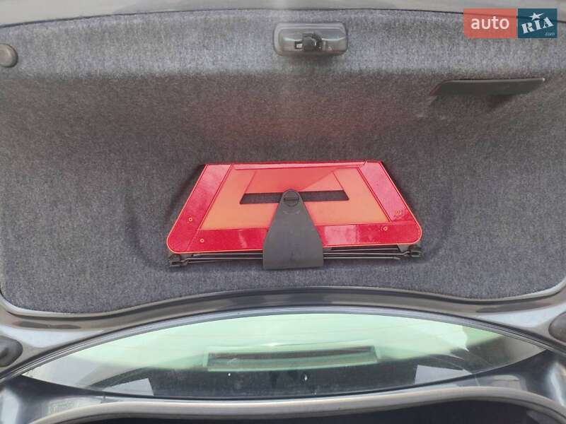 Седан Audi A4 2002 в Житомирі