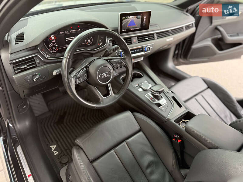 Седан Audi A4 2019 в Дніпрі