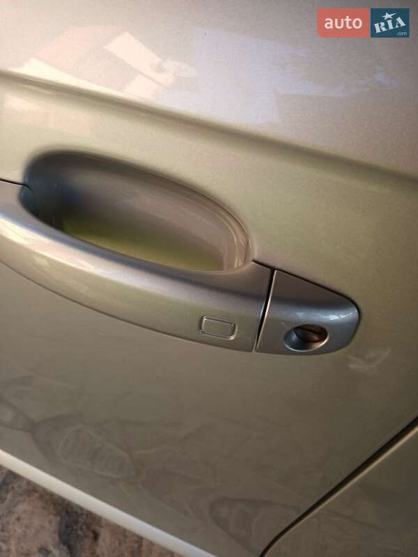 Седан Audi A4 2014 в Львове