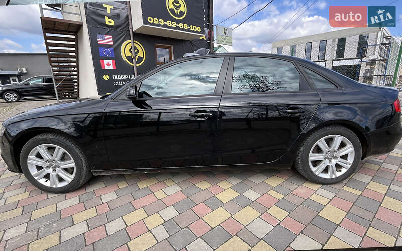 Седан Audi A4 2010 в Стрию