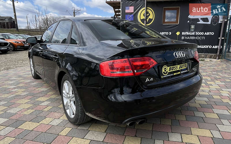 Седан Audi A4 2010 в Стрию