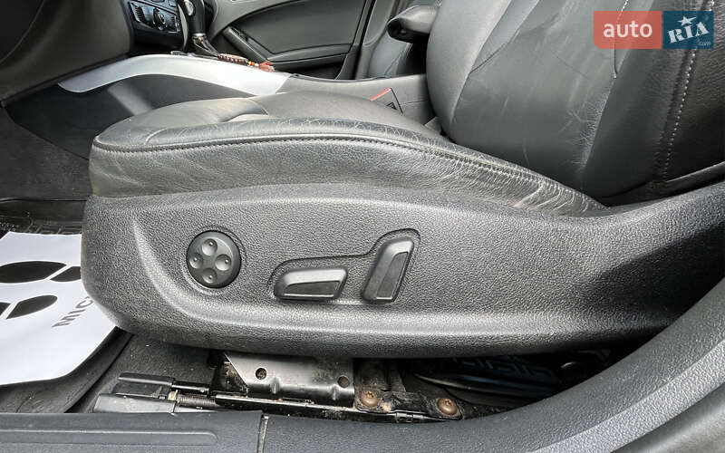 Седан Audi A4 2010 в Стрию