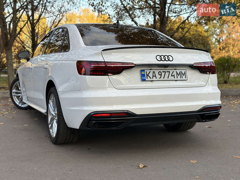 Седан Audi A4 2019 в Києві