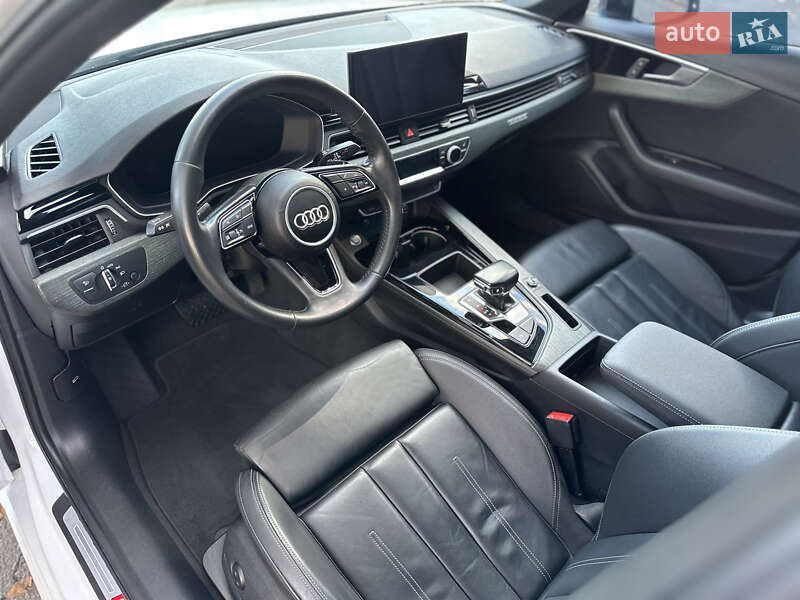 Седан Audi A4 2019 в Києві