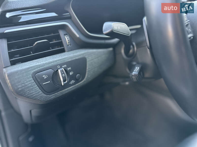 Седан Audi A4 2019 в Києві