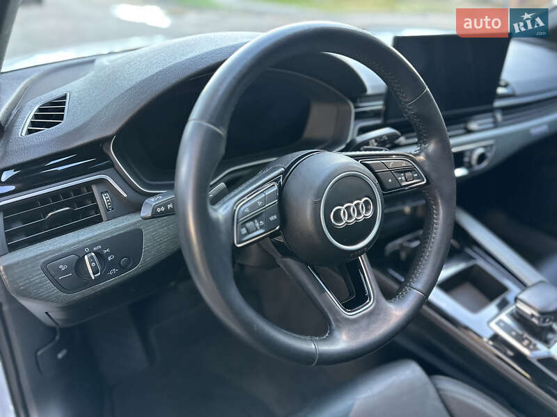 Седан Audi A4 2019 в Києві
