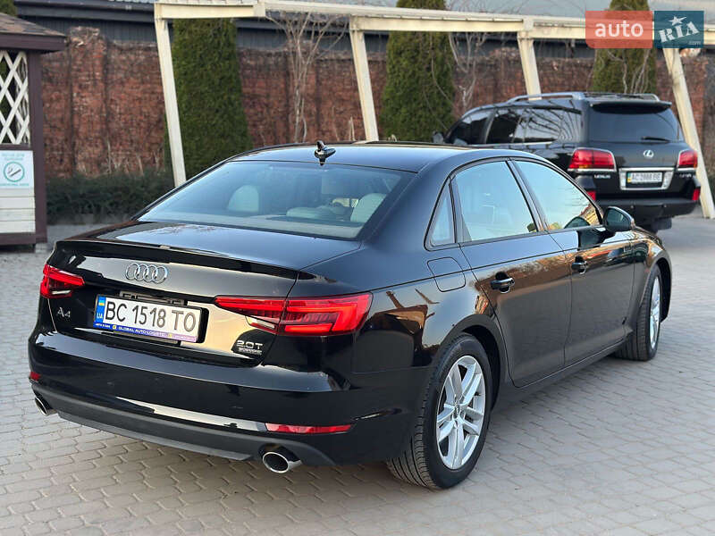 Седан Audi A4 2017 в Львові