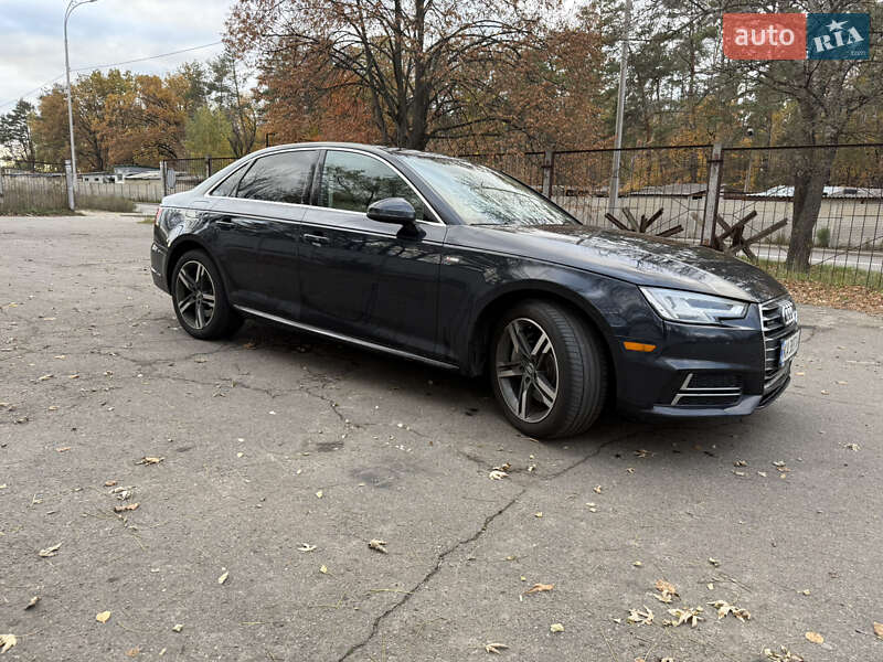Седан Audi A4 2016 в Киеве