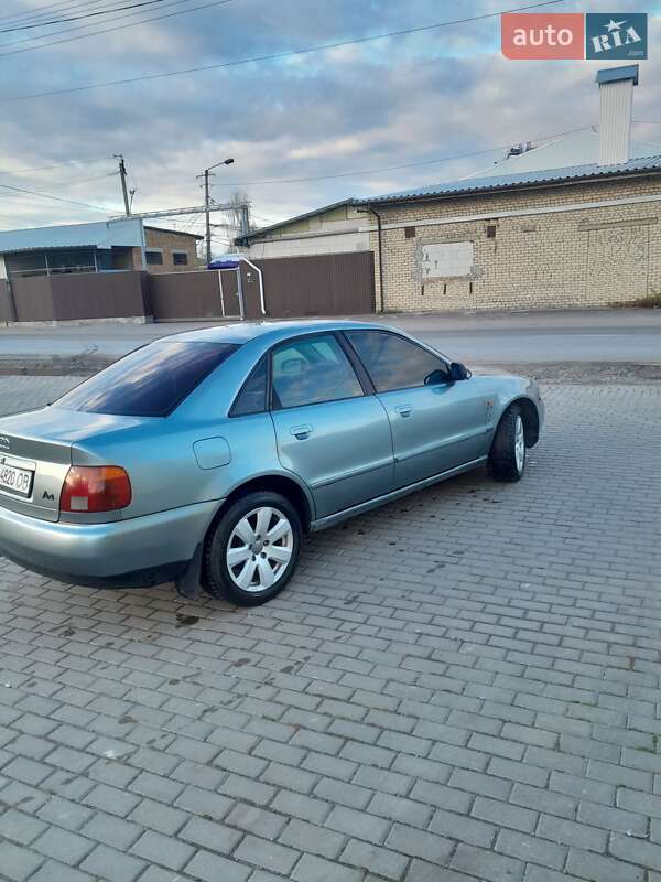 Седан Audi A4 1996 в Вінниці