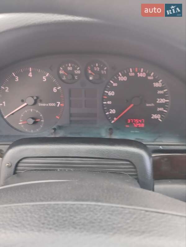 Седан Audi A4 1997 в Києві