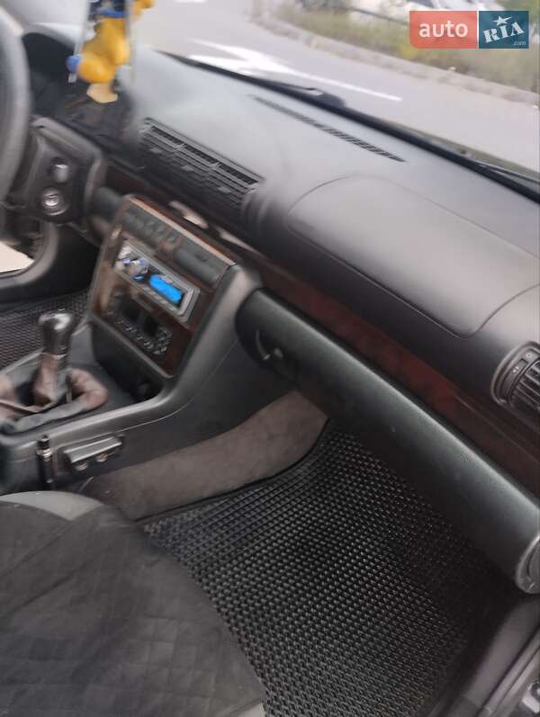 Седан Audi A4 1997 в Києві
