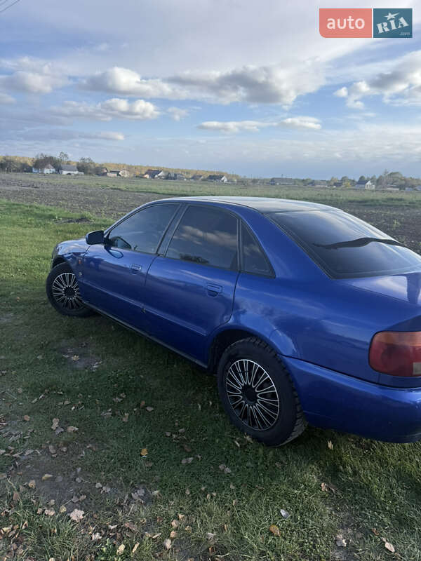 Седан Audi A4 1995 в Звягеле фото 4 Седан Audi A4 1995 в Звягеле