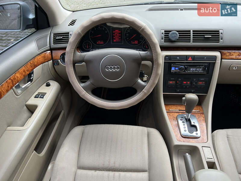 Седан Audi A4 2003 в Києві