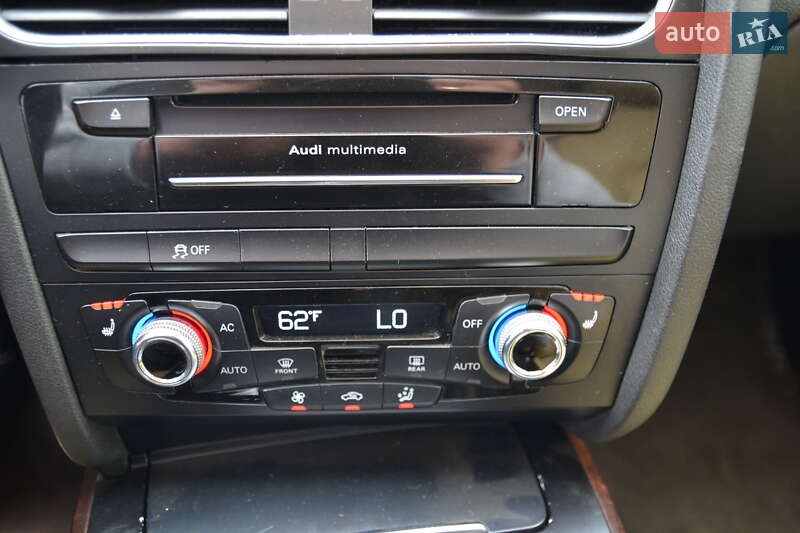 Седан Audi A4 2014 в Луцке