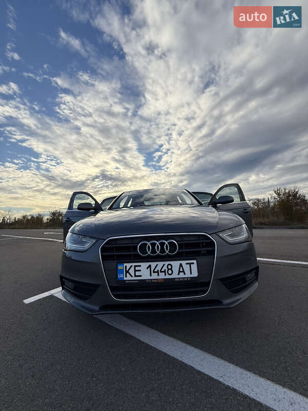 Седан Audi A4 2012 в Дніпрі фото 28 Седан Audi A4 2012 в Дніпрі
