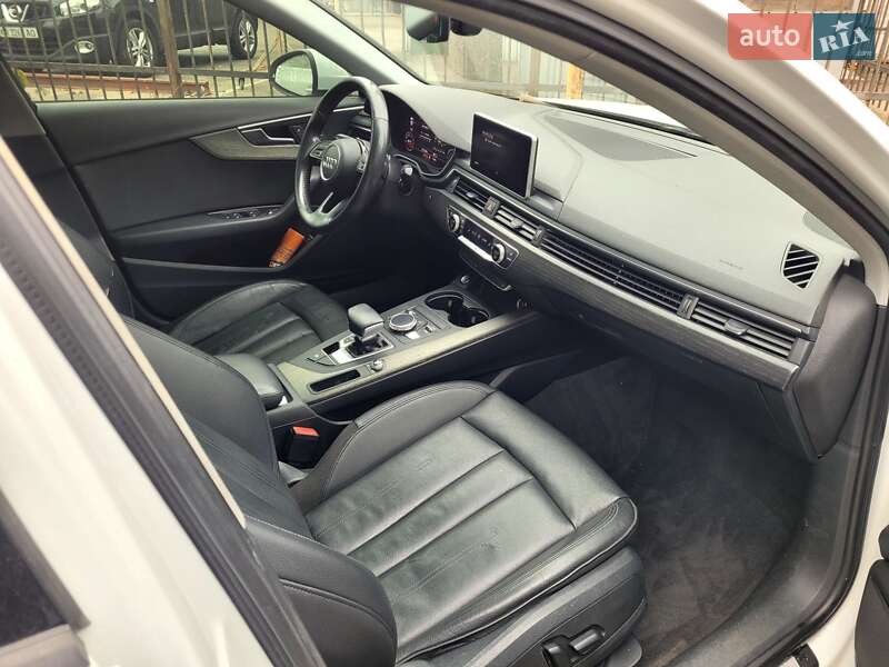 Седан Audi A4 2018 в Києві