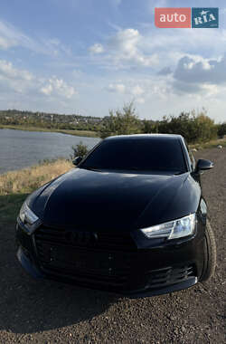 Седан Audi A4 2017 в Кривому Розі