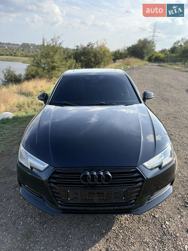 Седан Audi A4 2017 в Кривому Розі
