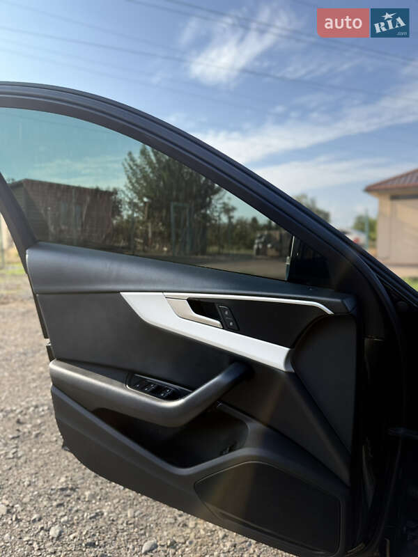Седан Audi A4 2017 в Кривому Розі