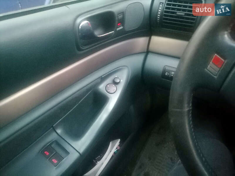 Седан Audi A4 1999 в Бурштині фото 3 Седан Audi A4 1999 в Бурштині