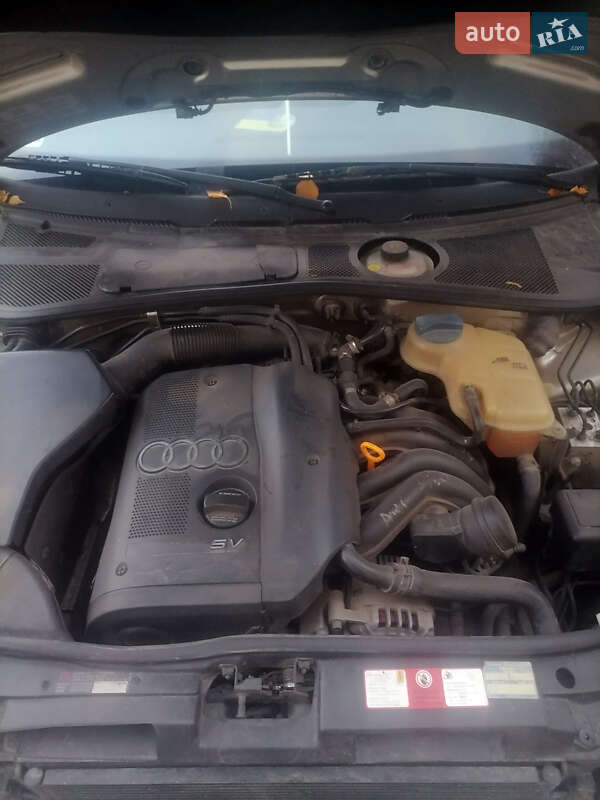 Седан Audi A4 1999 в Бурштині фото 9 Седан Audi A4 1999 в Бурштині