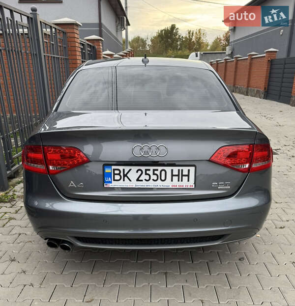 Седан Audi A4 2011 в Мукачевому