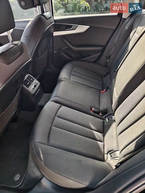 Універсал Audi A4 2017 в Нововолинську фото 25 Універсал Audi A4 2017 в Нововолинську