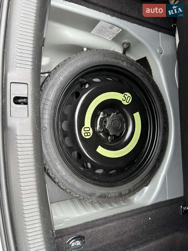 Седан Audi A4 2010 в Києві