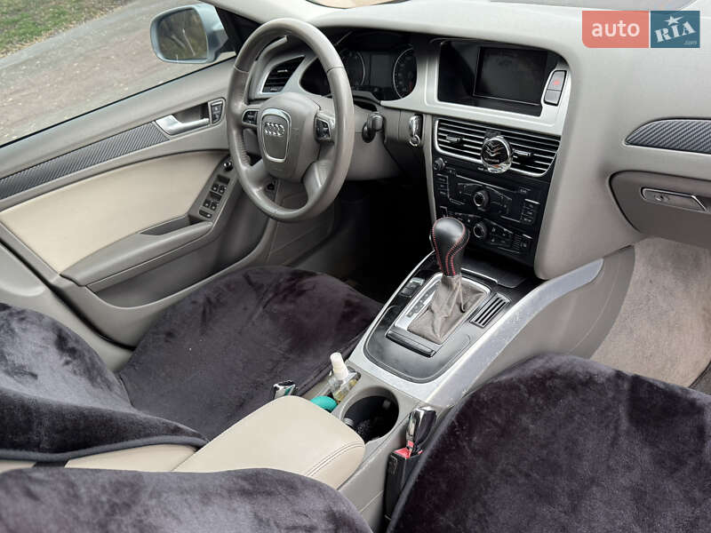 Седан Audi A4 2009 в Прилуках