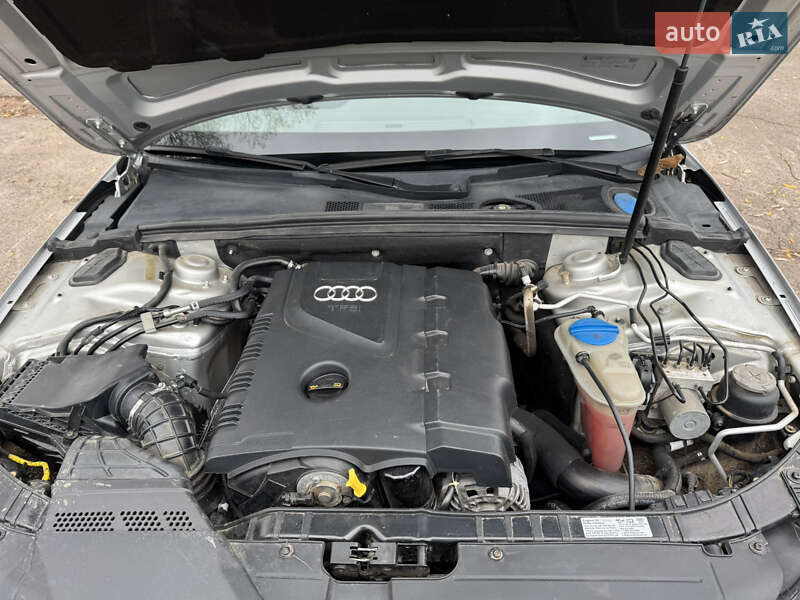 Седан Audi A4 2009 в Прилуках